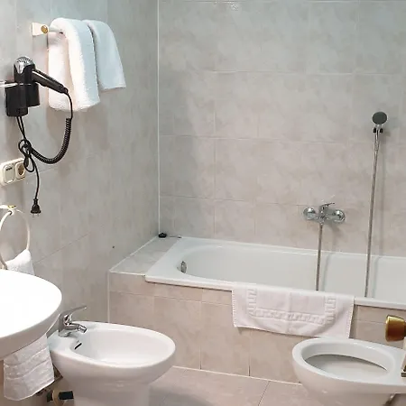 Hotel Sundos Feria 2*