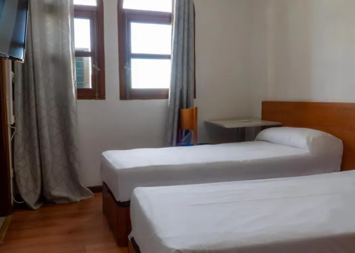 Sundos Feria מלון 2*