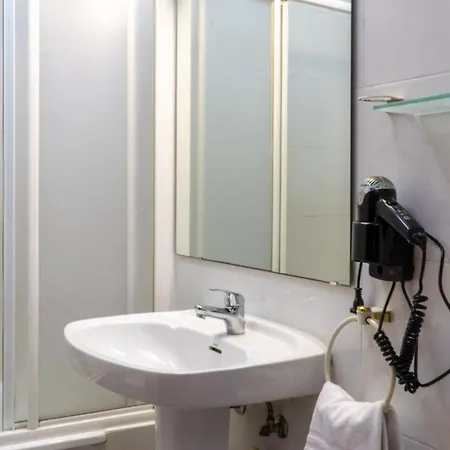 Hotel Sundos Feria 2*